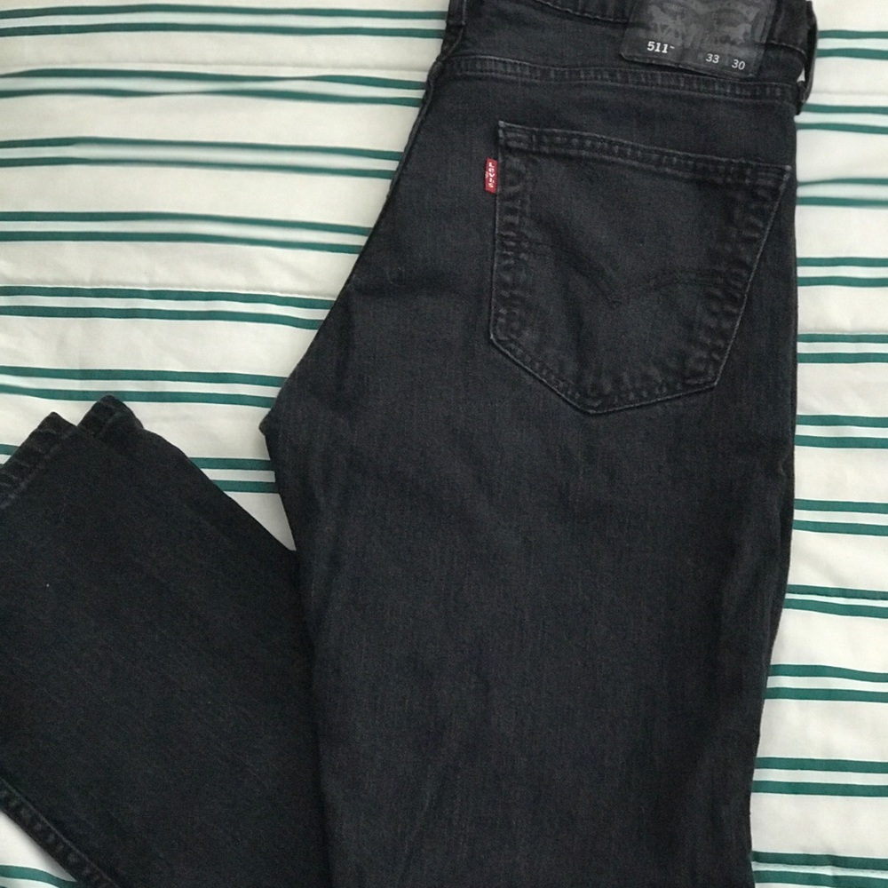 Levi’s - Picture 2 of 3